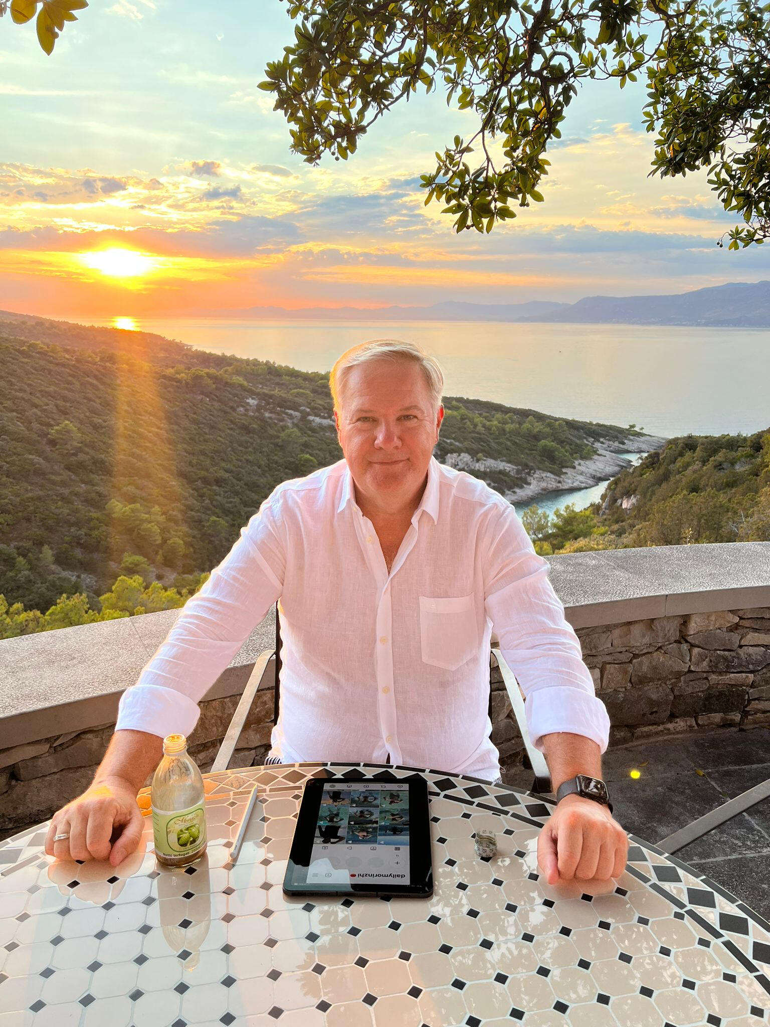 Laszlo Kocso DXN Crown Ambassador